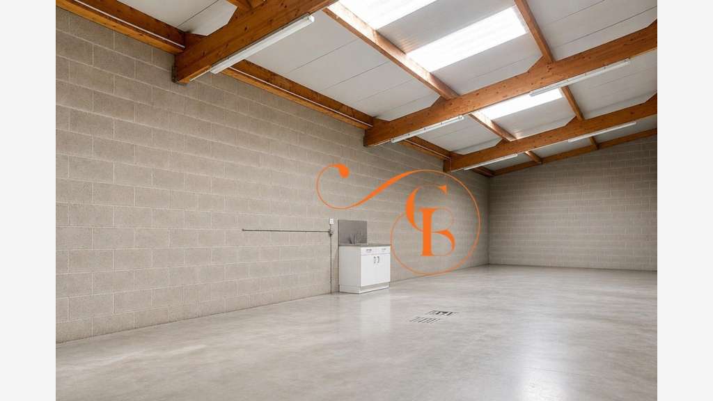 A louer local professionnel de 118m² prox Pornic