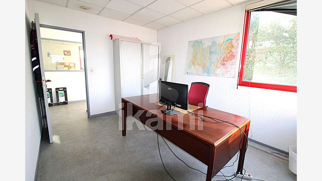 3 bureaux à louer 49m² à Portes les Valence