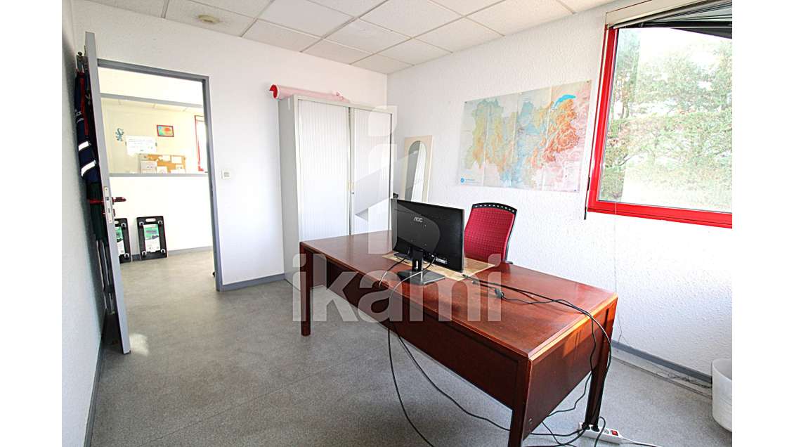 3 bureaux à louer 49m² à Portes les Valence