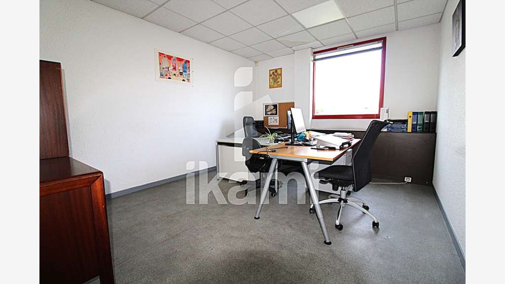 3 bureaux à louer 49m² à Portes les Valence