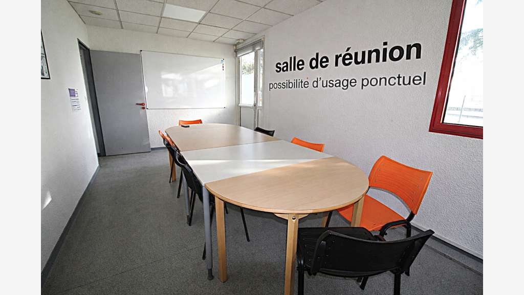 2 bureaux à louer 47m² à Portes les Valence