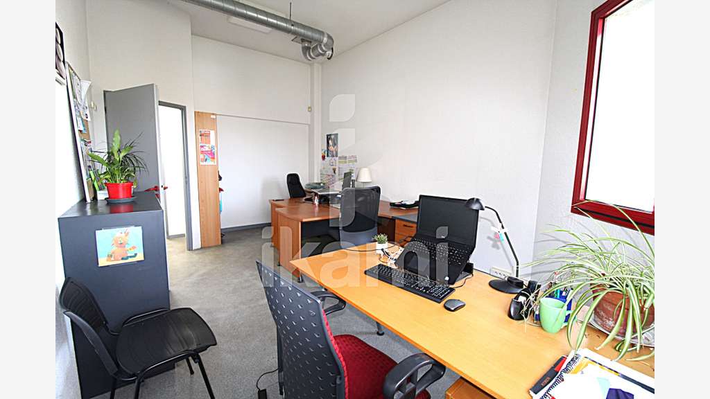 2 bureaux à louer 47m² à Portes les Valence