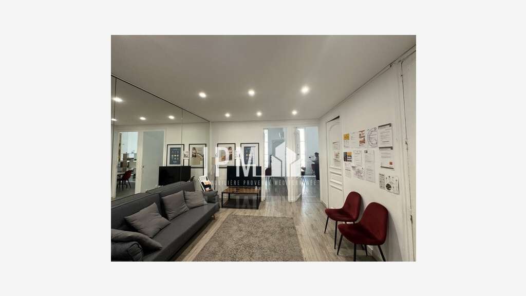 A louer bureaux 99m² R+1 à Marseille 6e Préfecture