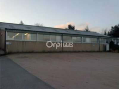 Bureau 50m² à louer parking privé à Prémilhat