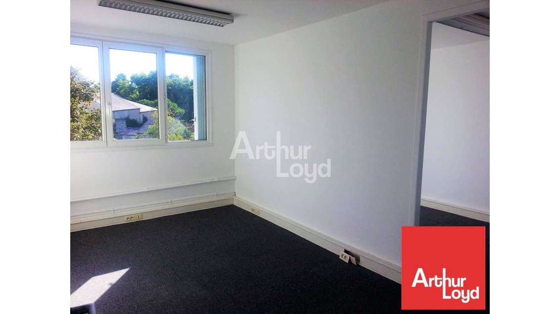 A louer bureaux 100m² proche Gare de Poitiers