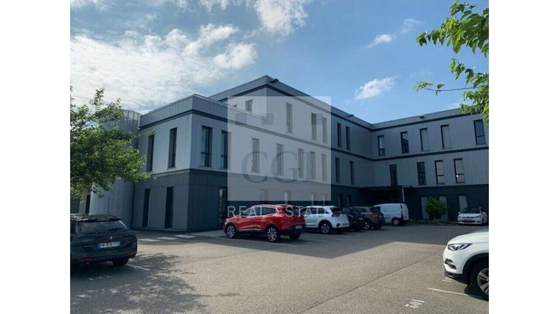 A louer bureaux 188m² RDC à Pusignan