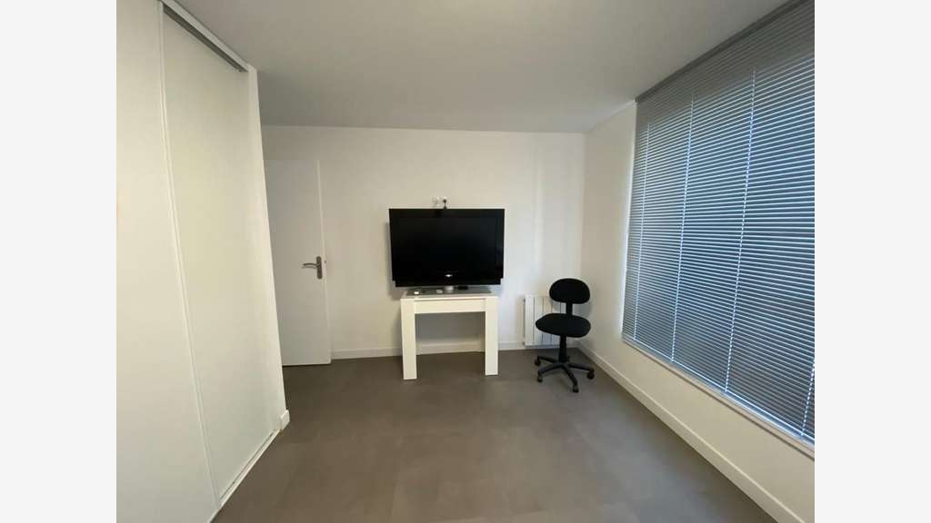 A louer bureaux de 27, 43 et 74m² Puteaux centre