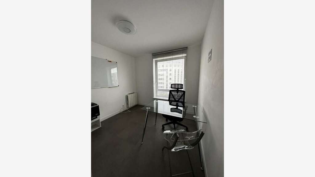 A louer bureaux de 27, 43 et 74m² Puteaux centre