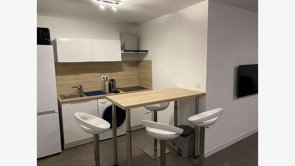 A louer bureaux de 27, 43 et 74m² Puteaux centre