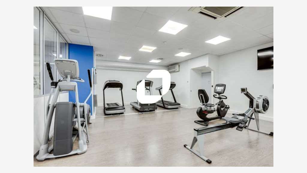 A louer Bureaux 84m² Puteaux