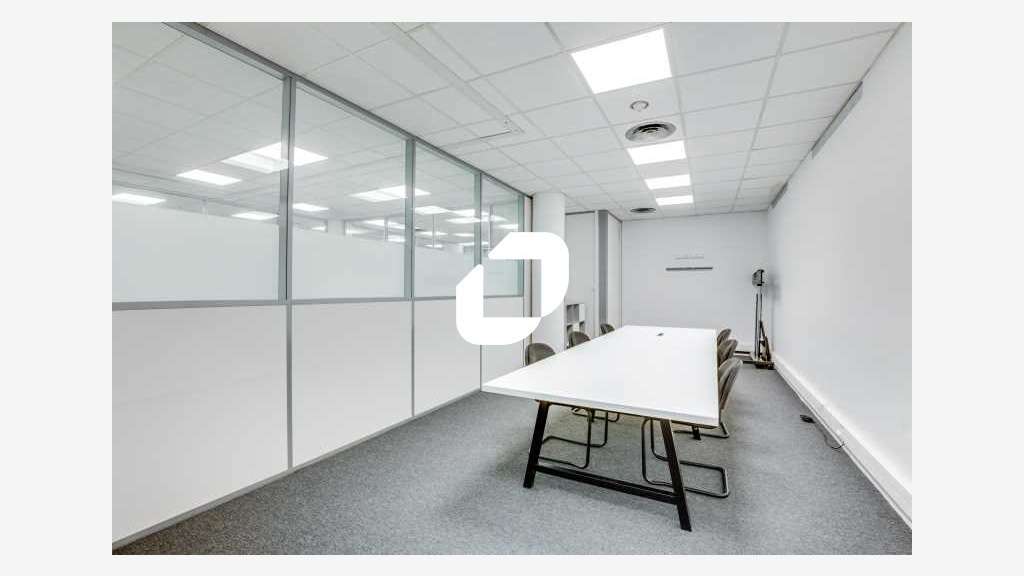 A louer Bureaux 84m² Puteaux