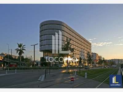 A louer bureaux 247m² R+4 à Nice Arénas