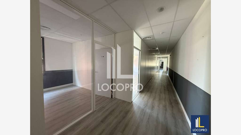 A louer bureaux 247m² R+4 à Nice Arénas