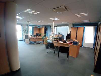 A louer bureaux 275m² sur 3019m² à Quimper