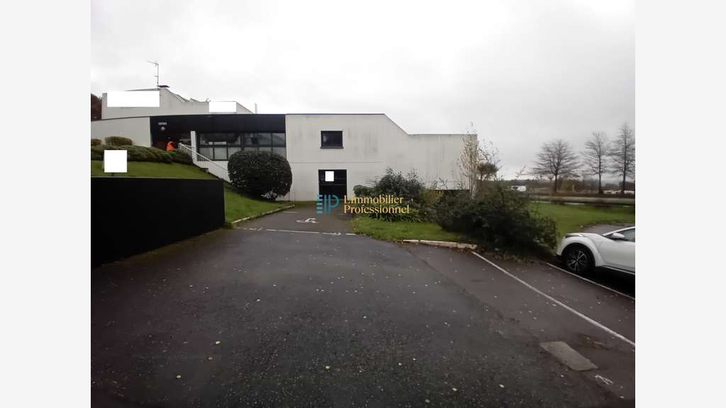 A louer bureaux 600m² visible rocade à Quimper
