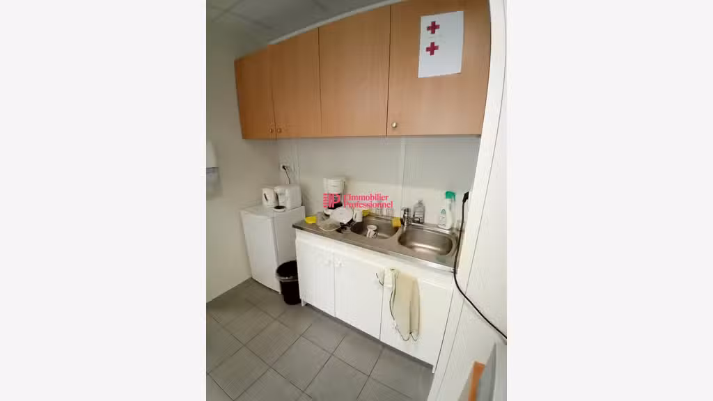 A louer bureaux 111m² zone tertiaire Quimper Sud