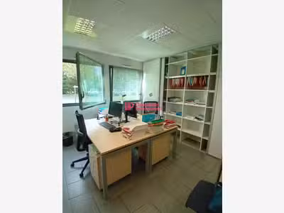 A louer bureaux 111m² zone tertiaire Quimper Sud