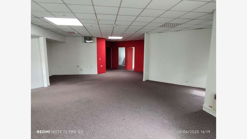 A louer bureau 145m² Quimper Zone de Creach Gwen