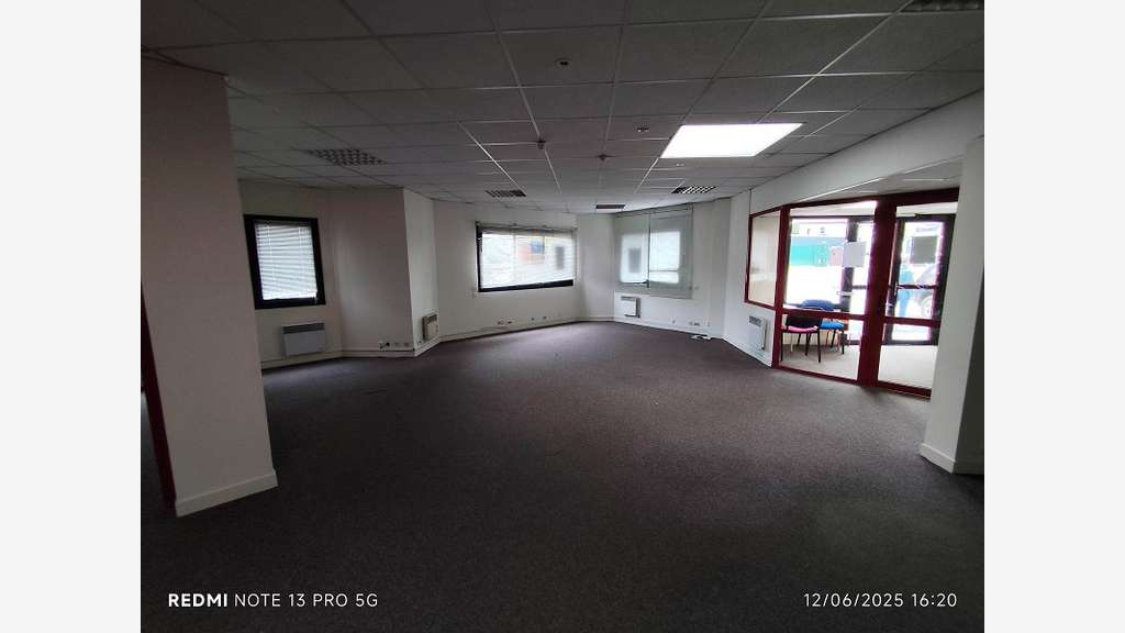 A louer bureau 145m² Quimper Zone de Creach Gwen