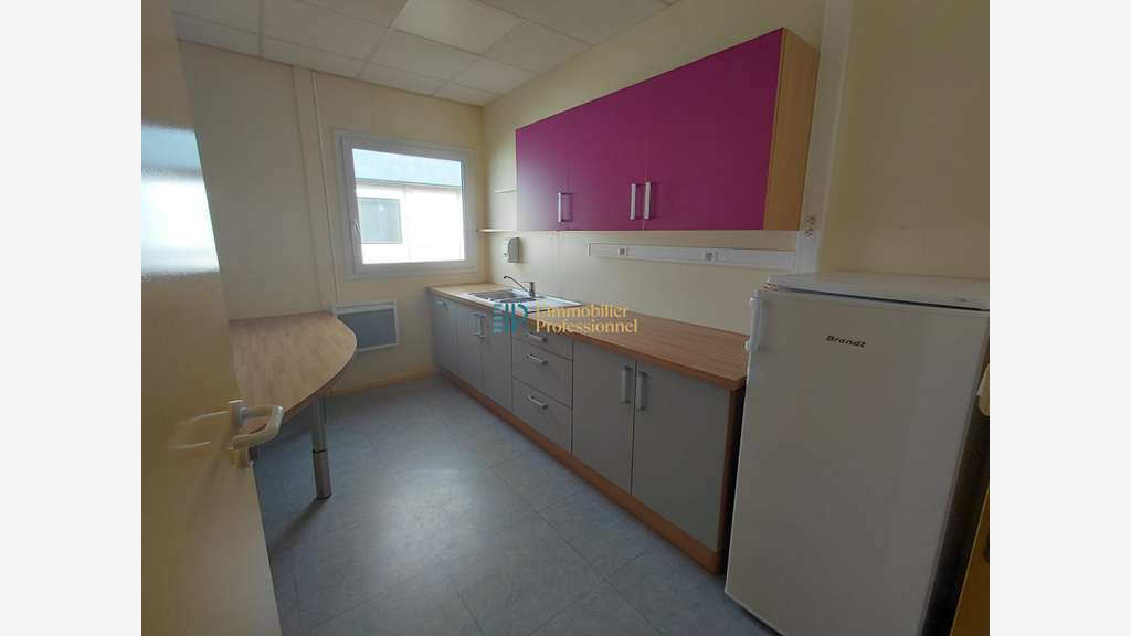 A louer bureaux 296m² centre d'affaires Quimper