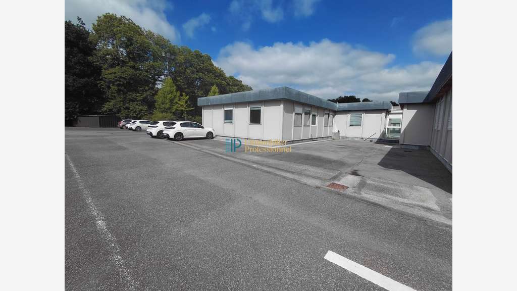 A louer bureaux 296m² centre d'affaires Quimper