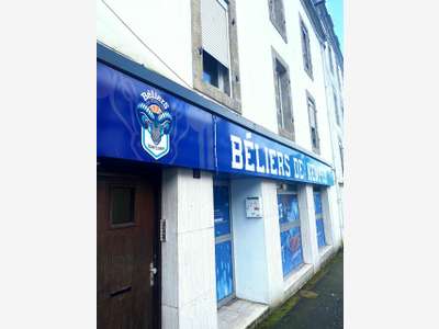 Loue bureaux/local commercial de 100m² à Quimper