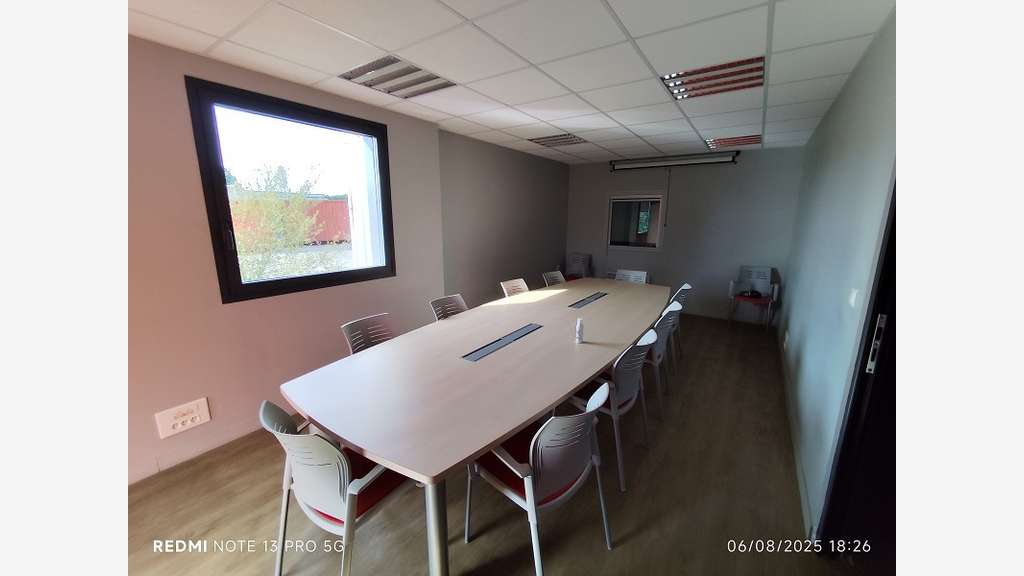 A louer bureaux 55m² zone artisanale Ergue Gaberic