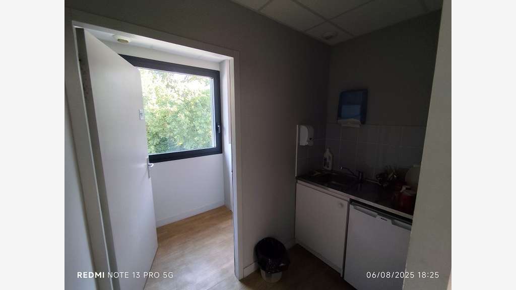 A louer bureaux 55m² zone artisanale Ergue Gaberic