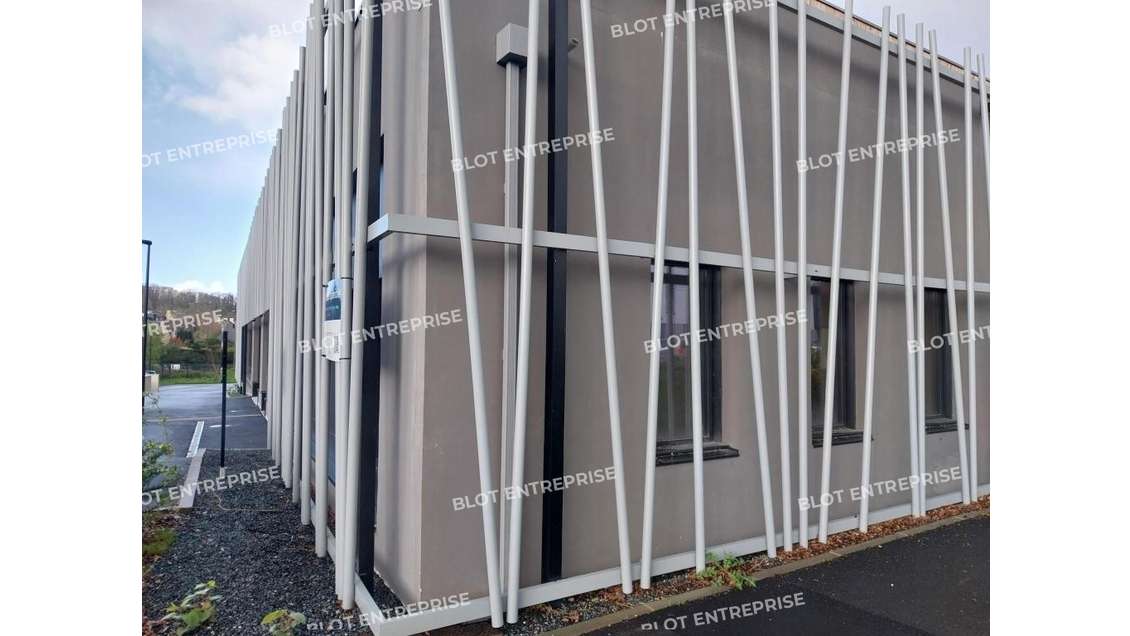 A louer bureaux 73m² belle visibilité à Quimper