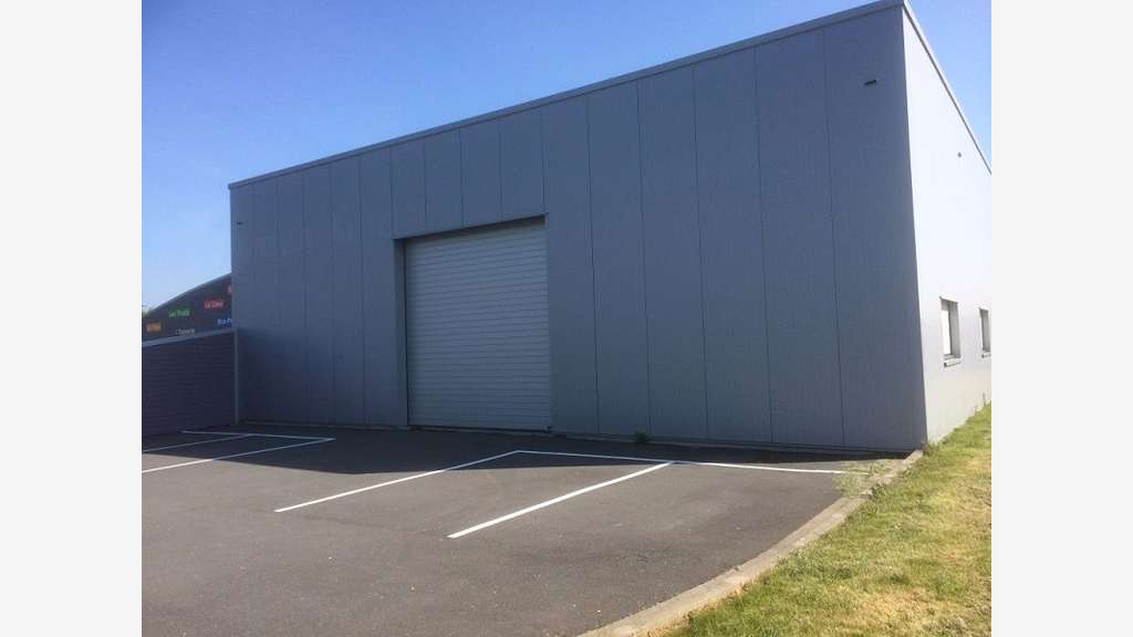 A louer bâtiment activité 435m² périphérie Quimper
