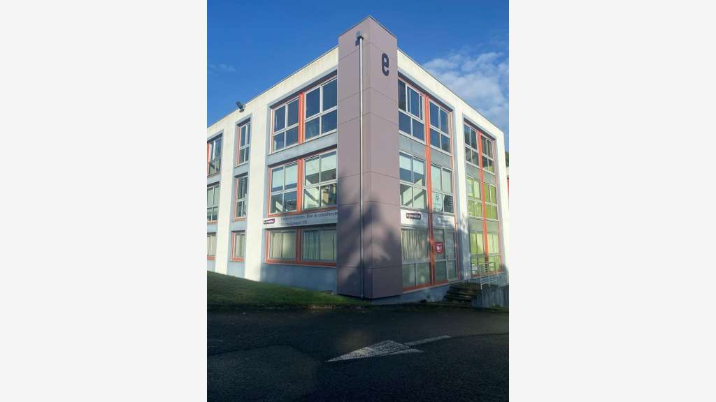 A louer bureaux 44m² R+2 Quimper Creac'H Gwen