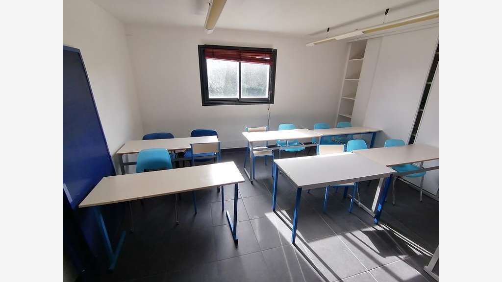 A louer bureaux de 50m² à Quimper idéal formation