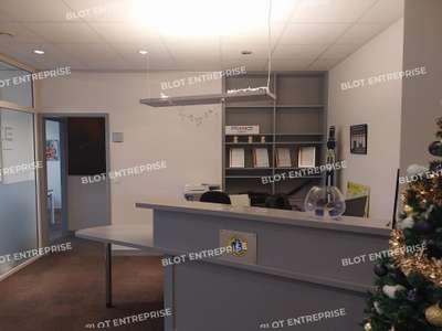A louer bureaux de 160m² au 2ème étage à Quimper