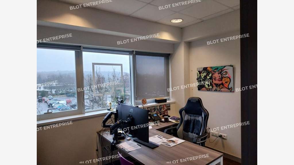 A louer bureaux de 160m² au 2ème étage à Quimper