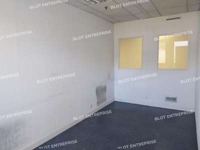 A louer bureaux 309m² ERP PMR à Quimper