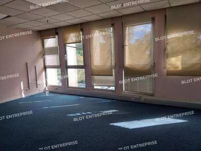 A louer bureaux 461m² accès PMR à Quimper D34