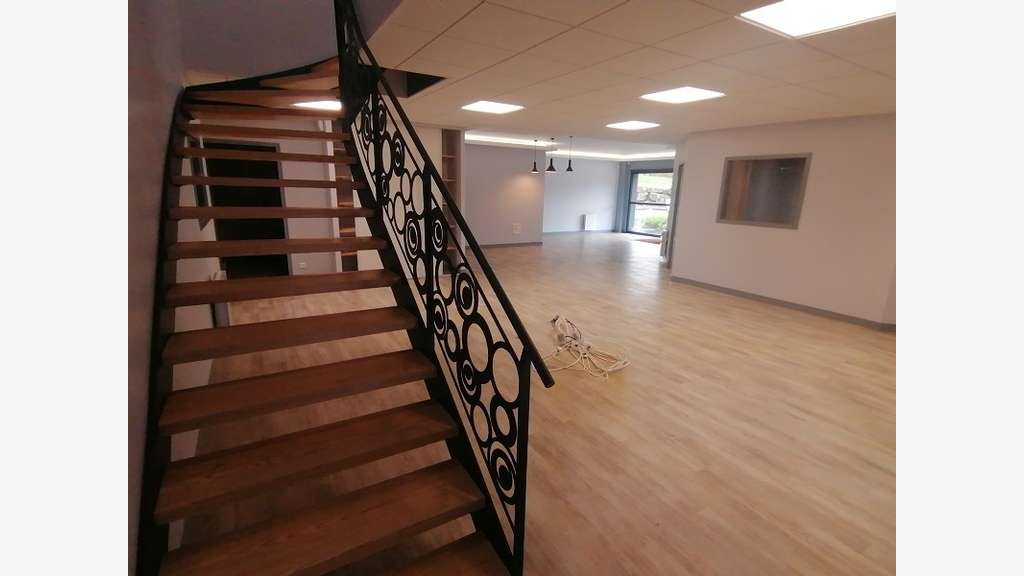 A louer bâtiment d'activité 500m² à Pluguffan