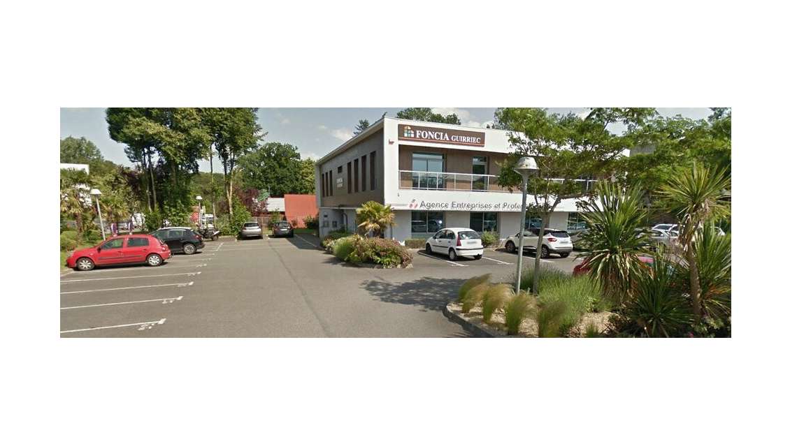 A louer agence commerciale 181m² à Quimper