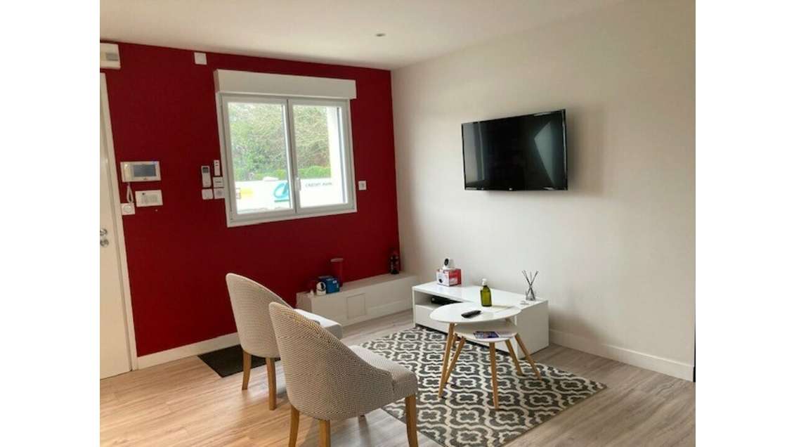 A louer bureaux et stockage Quimper Nord RN165 