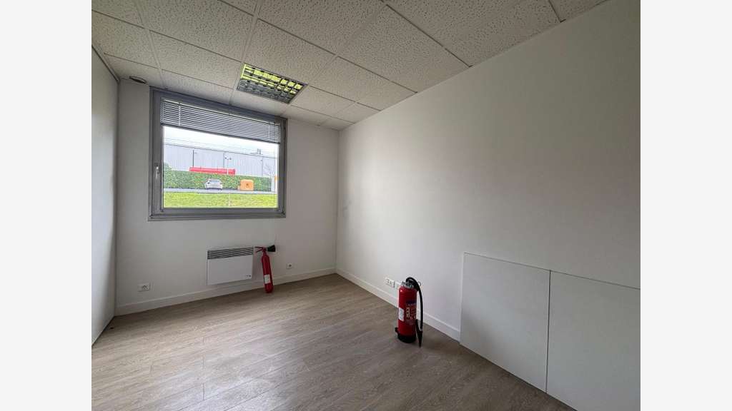 Bureaux à louer 150m² zone administrative Quimper