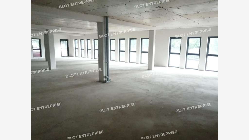 A louer bureau 279m² sur 2 niveaux à Quimper