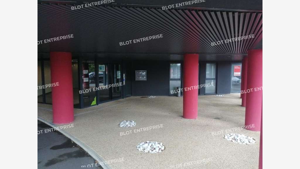 A louer bureau 279m² sur 2 niveaux à Quimper