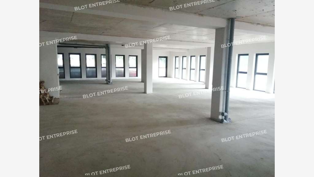 A louer bureaux 72m² R+2 à Quimper