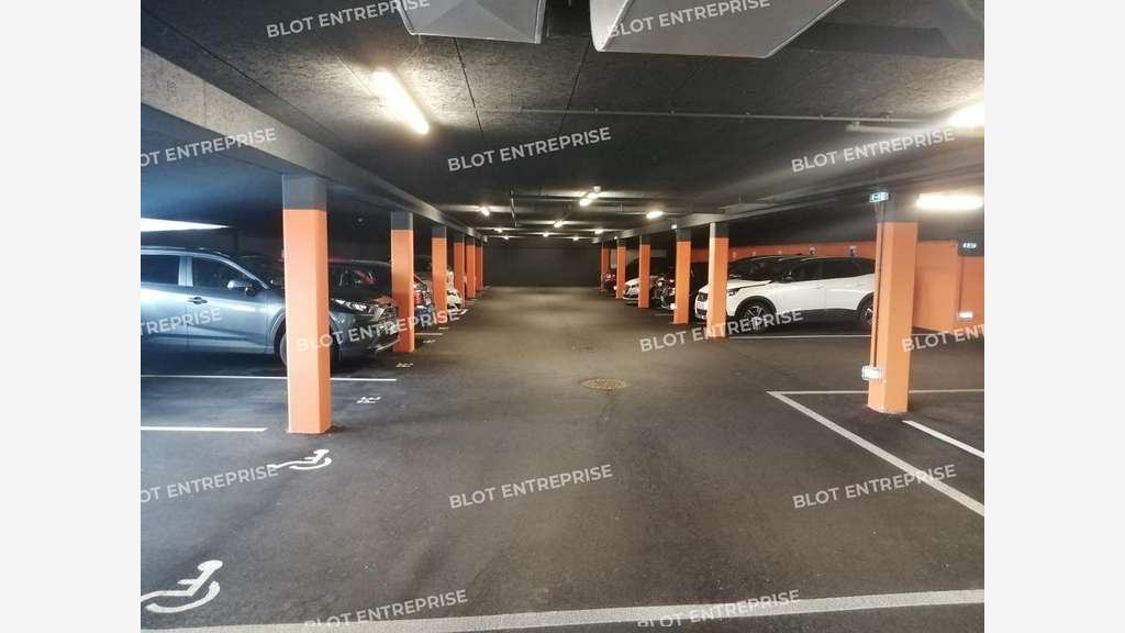 A louer bureaux 72m² R+2 à Quimper
