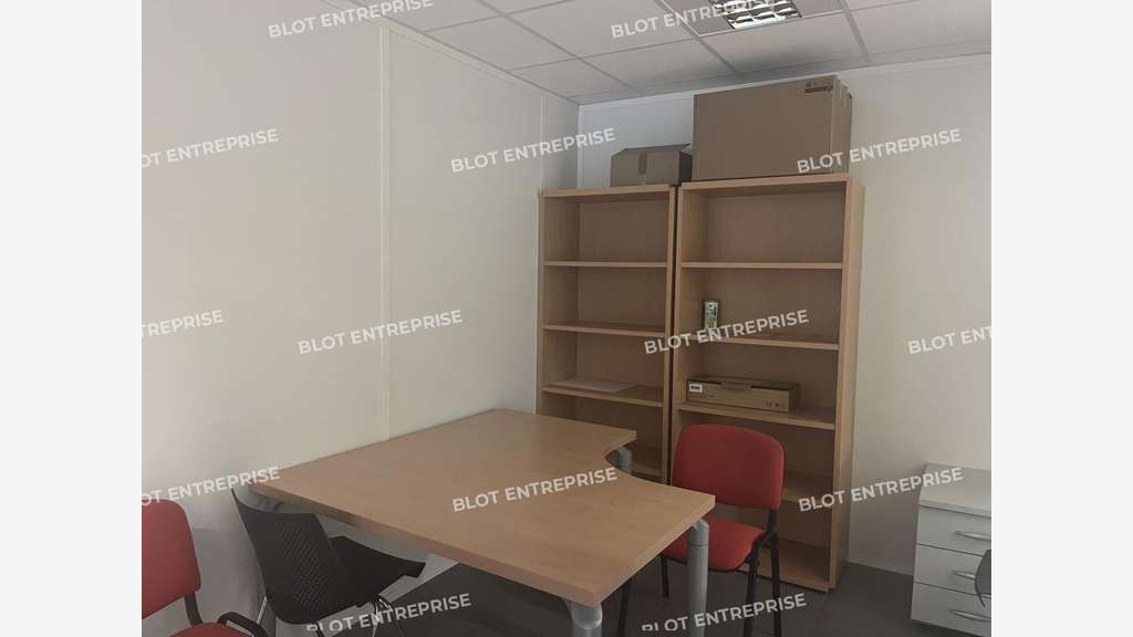A louer bureaux 114m² Quimper zone de Creac'h Gwen