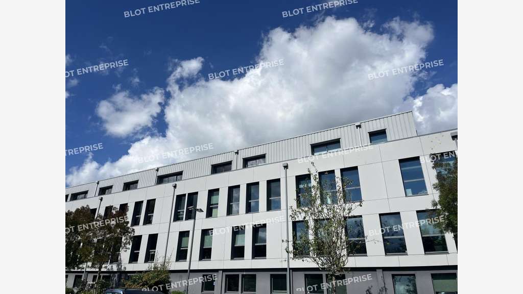 A louer bureaux 114m² Quimper zone de Creac'h Gwen