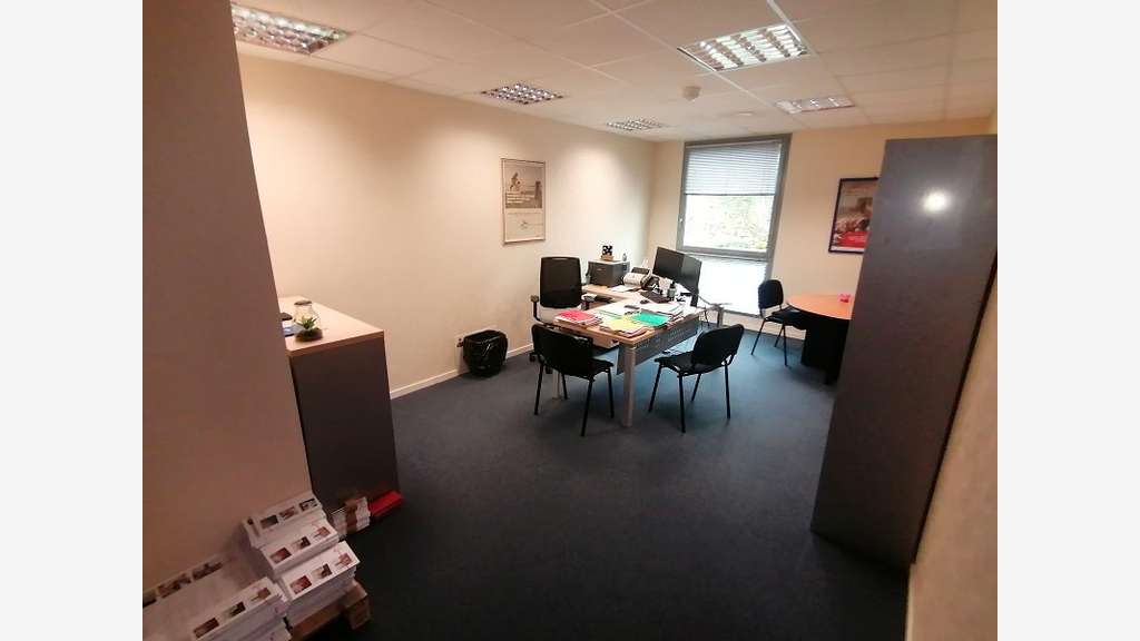 A louer bureau 180m² Quimper, Creach Gwen