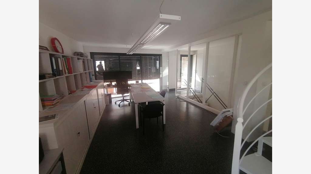 A louer magnifiques bureaux 115m² Pont L'Abbé