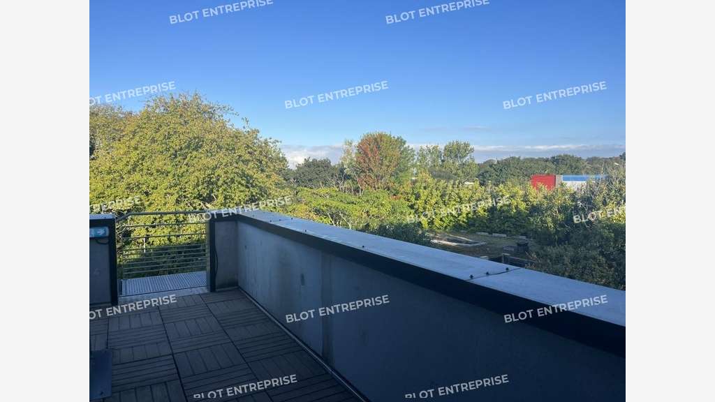 A louer bureaux 171m² à Quimper Route de Bénodet