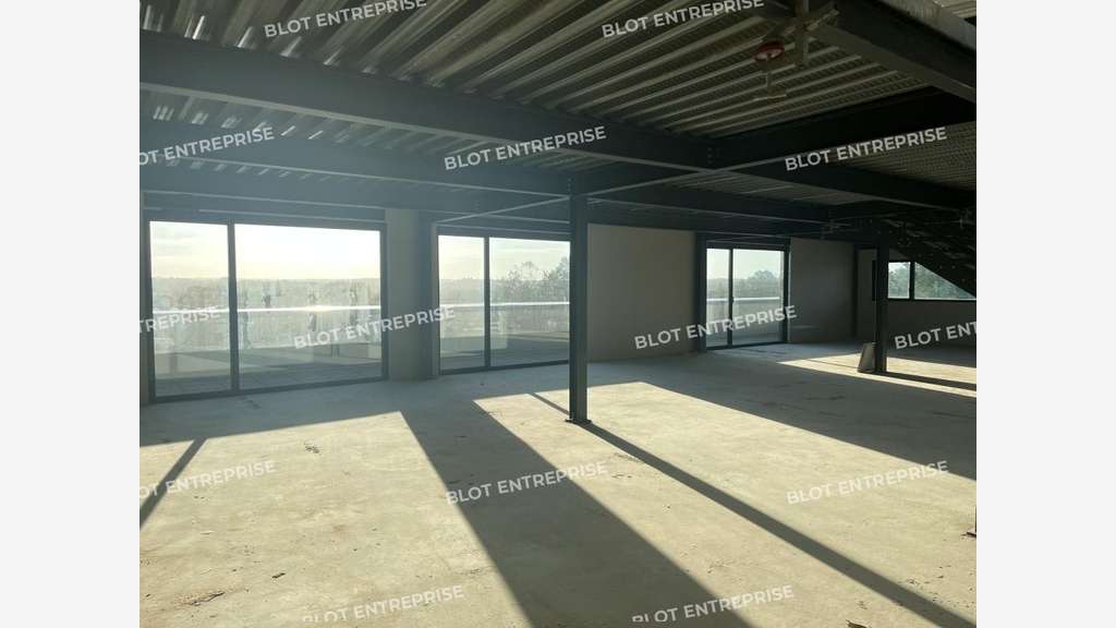 A louer bureaux 171m² à Quimper Route de Bénodet